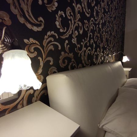 Sami Luxury Rooms 3 8 0 7 9 4 9 2 5 3 시라쿠사 외부 사진