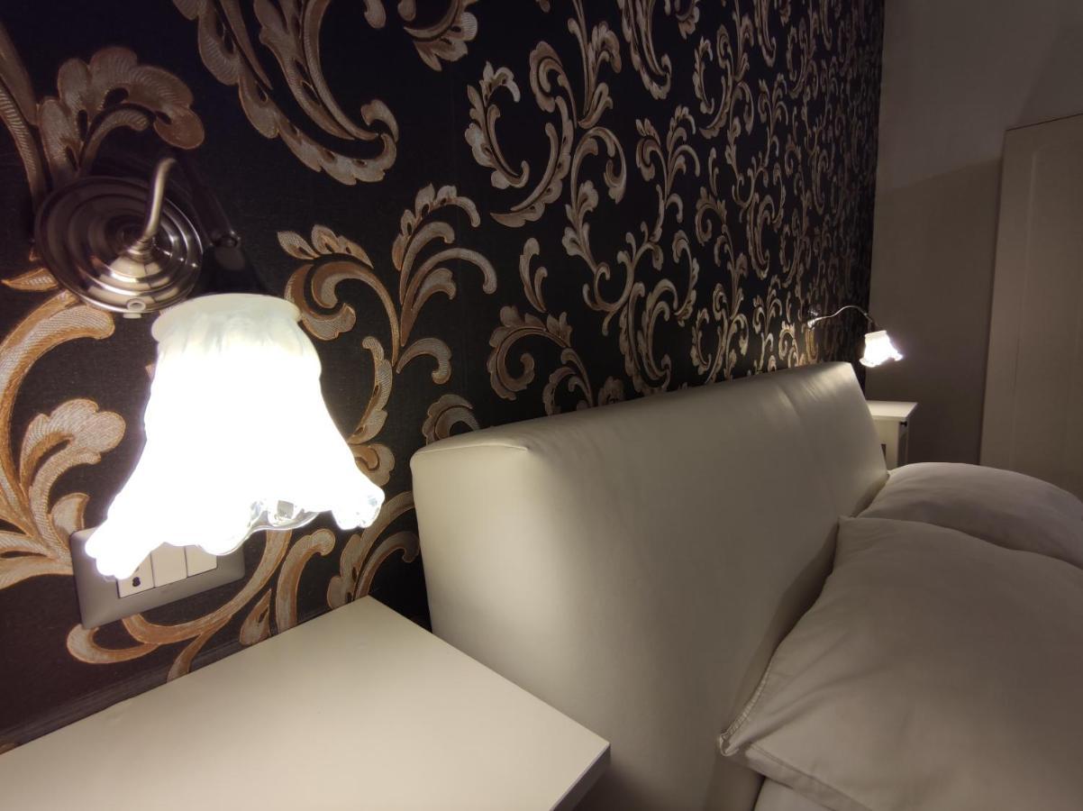 Sami Luxury Rooms 3 8 0 7 9 4 9 2 5 3 시라쿠사 외부 사진