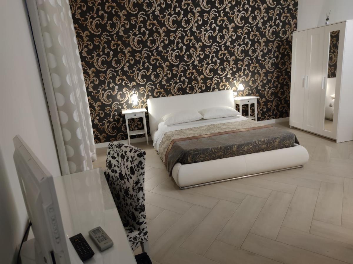 Sami Luxury Rooms 3 8 0 7 9 4 9 2 5 3 시라쿠사 외부 사진