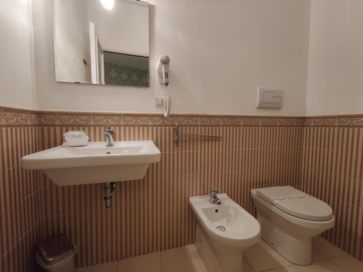 Sami Luxury Rooms 3 8 0 7 9 4 9 2 5 3 시라쿠사 외부 사진