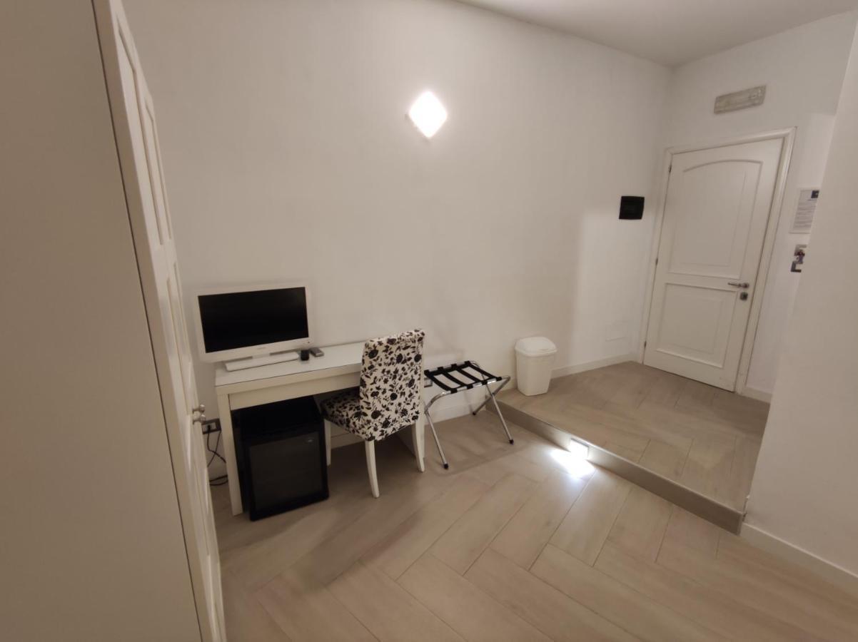 Sami Luxury Rooms 3 8 0 7 9 4 9 2 5 3 시라쿠사 외부 사진