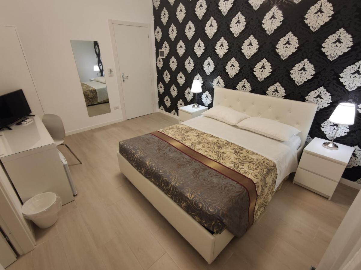 Sami Luxury Rooms 3 8 0 7 9 4 9 2 5 3 시라쿠사 외부 사진