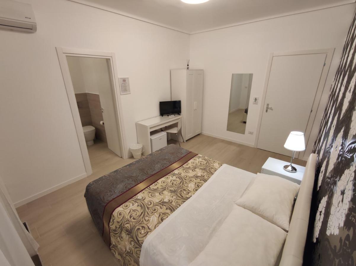 Sami Luxury Rooms 3 8 0 7 9 4 9 2 5 3 시라쿠사 외부 사진