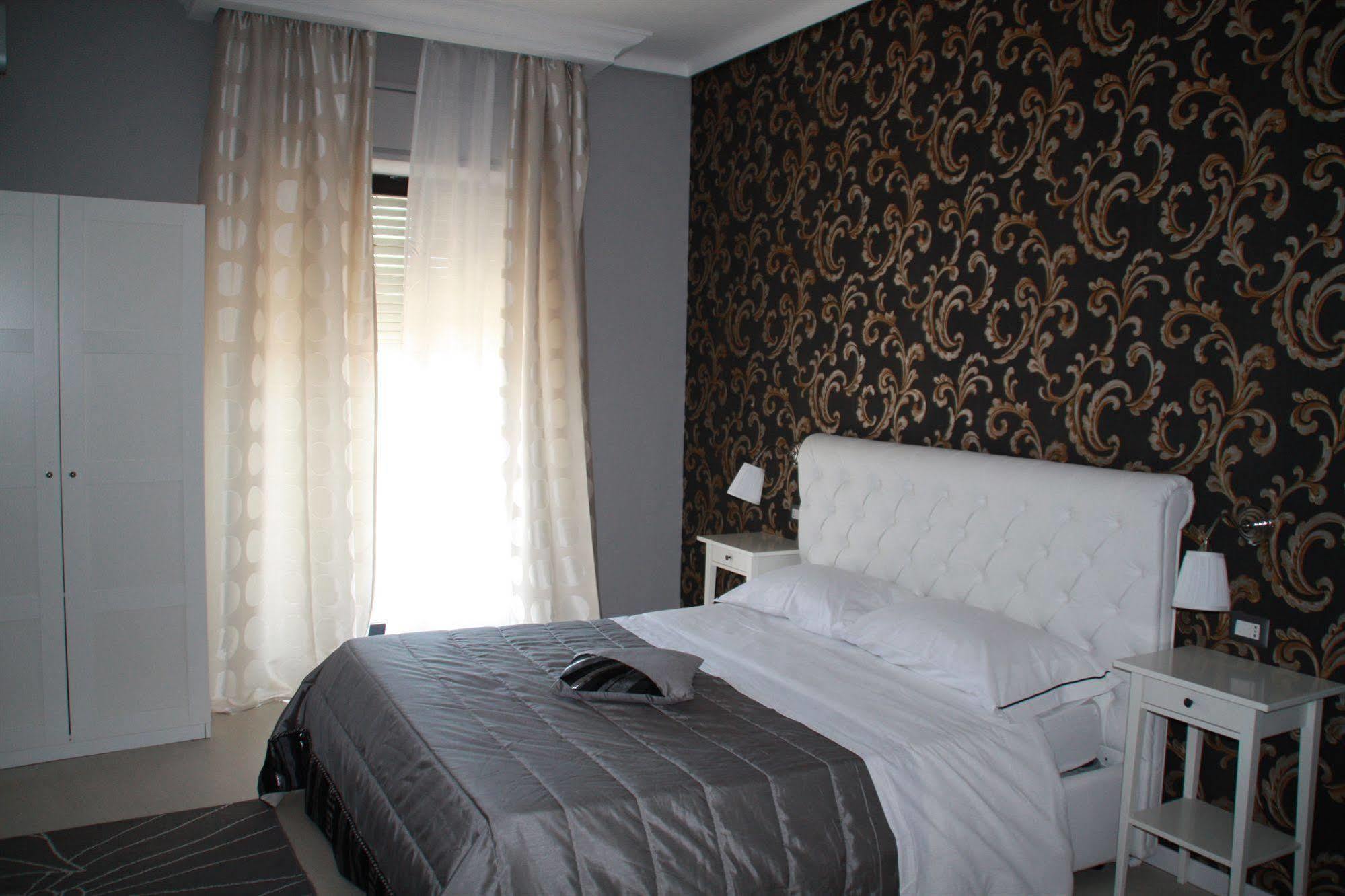 Sami Luxury Rooms 3 8 0 7 9 4 9 2 5 3 시라쿠사 외부 사진